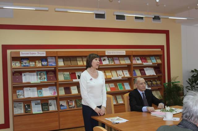 Н.П. Петров, А.С. Канюкова тата М.Р. Федотов чĕлхеҫӗсене халалланă ҫавра сӗтел иртрӗ