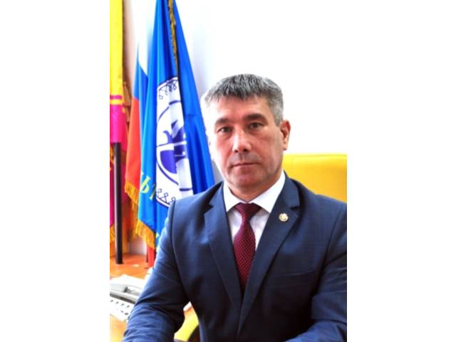 Поздравление министра культуры, по делам национальностей и архивного дела Чувашской Республики Константина Яковлева с Днём космонавтики