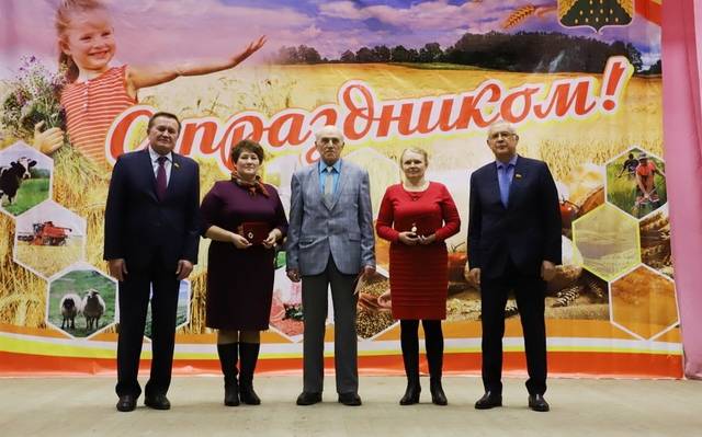 Директор ЧГИГН Петр Краснов поздравил работников сельского хозяйства и перерабатывающей промышленности с профессиональным праздником