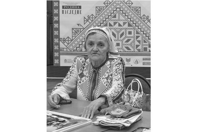 Светлой памяти мастера чувашской вышивки Евгении Николаевны Жачевой