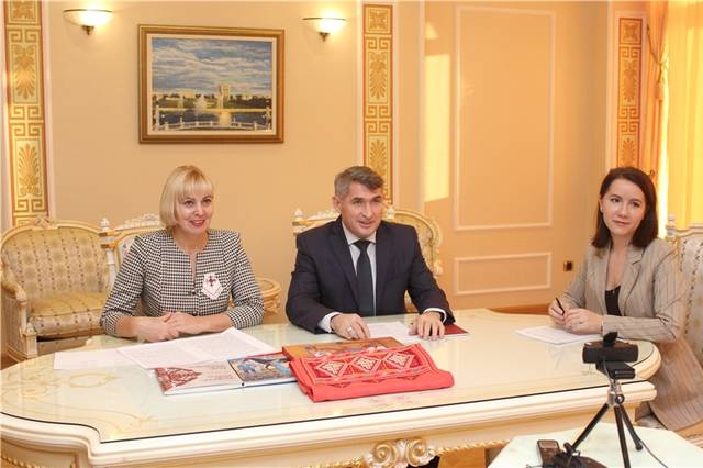 Чӑваш Енре тӗрӗ наци шкулӗ уҫӑлсан Аслӑ Британи Королевствин Лондонри ал ӗҫ шкулӗн паха ĕҫ опытне тĕпе хума палăртнă