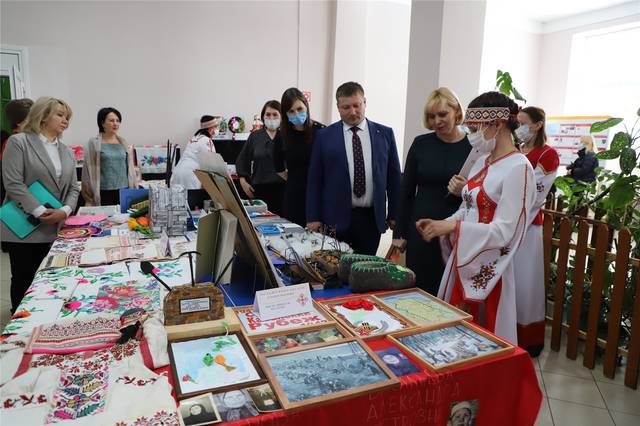 В ближайшее время в библиотеки районов республики поступит первая партия новых книг на чувашском языке