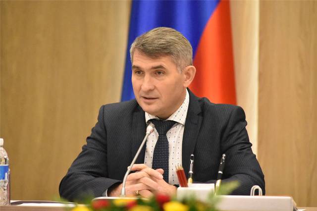 Чӑваш Республикин Пуҫлӑхӗ Олег Николаев Ачасене хӳтӗлемелли пӗтӗм тӗнчери кун ячӗпе саламлани