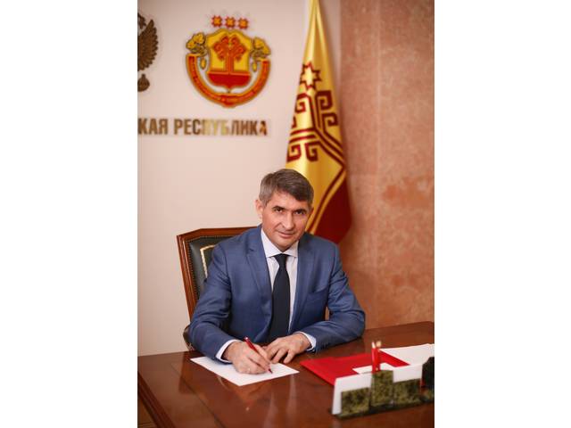 Чӑваш Республикин Пуҫлӑхӗ Олег Николаев Раҫҫей наукин кунӗ ячӗпе саламлани