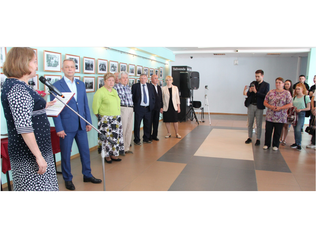 В ЧГУ им. И.Н. Ульянова открылась фотовыставка, посвященная заслуженному деятелю науки Российской Федерации И.А. Андрееву
