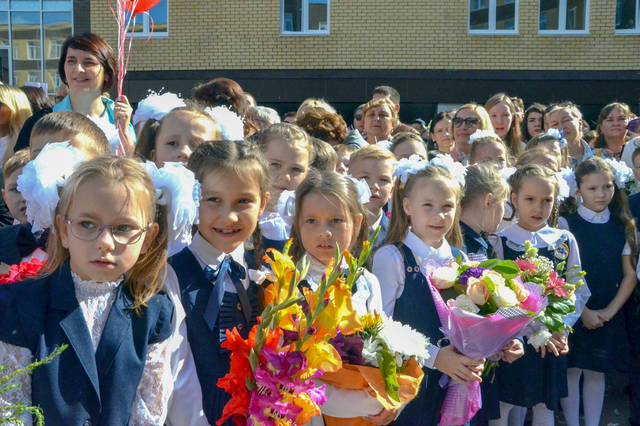 Олег Николаев: Сире Пӗлӳ кунӗпе – авӑнӑн 1-мӗшӗ ячӗпе са­ламлатӑп! 