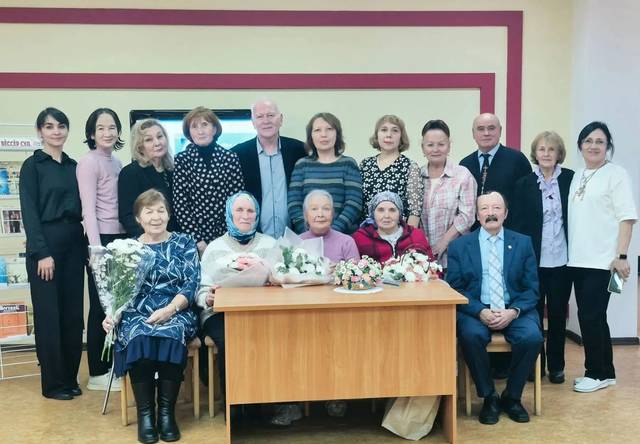 Чӑваш наци библиотекинче Юлия Силэм прозаика саламларӗҫ